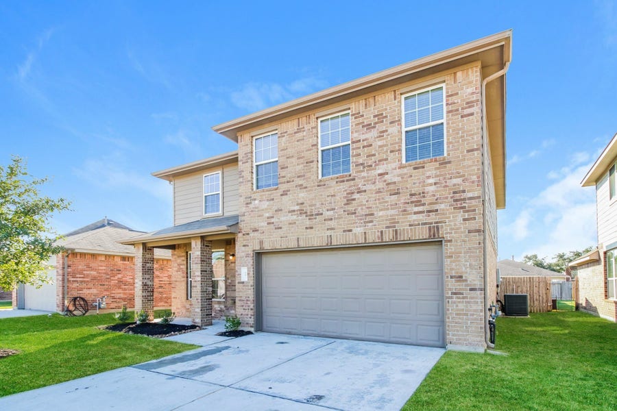 Property photo for 17 Santa Barbara Drive, Manvel, TX