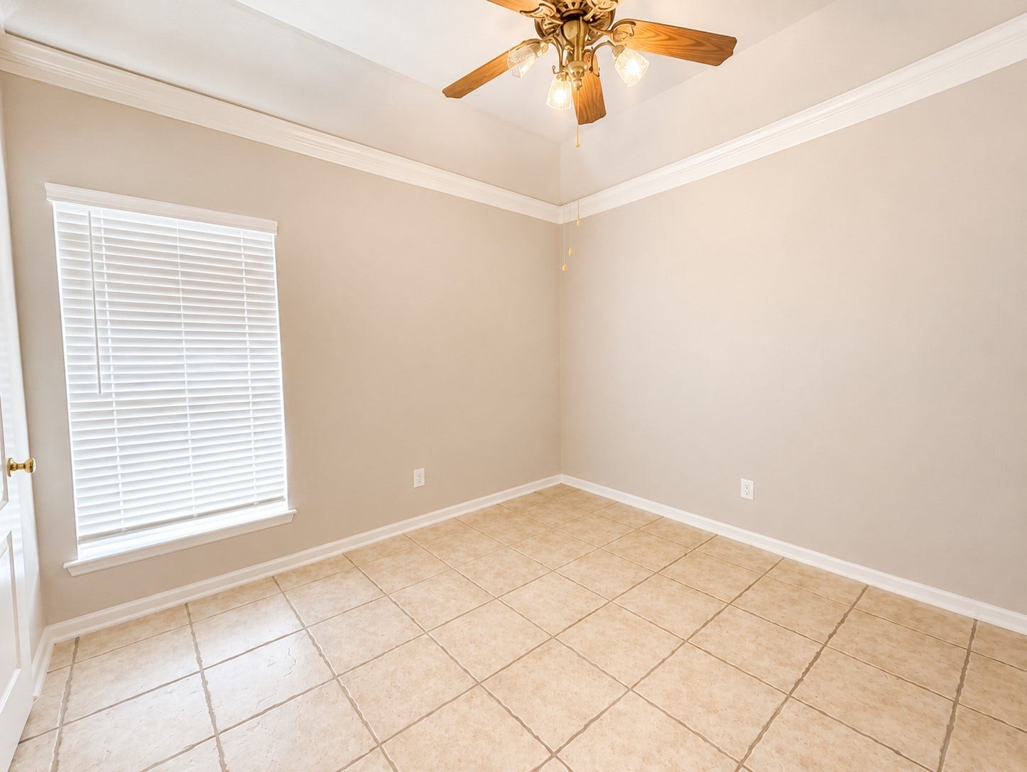 519 Oleander Street, Lake Jackson, TX 77566 BEDROOM 2