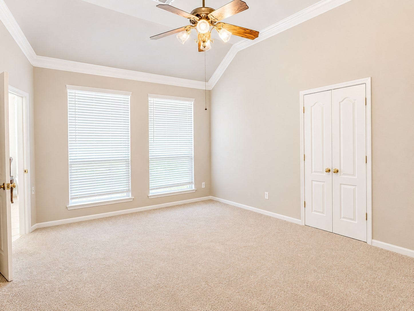 519 Oleander Street, Lake Jackson, TX 77566 PRIMARY BEDROOM