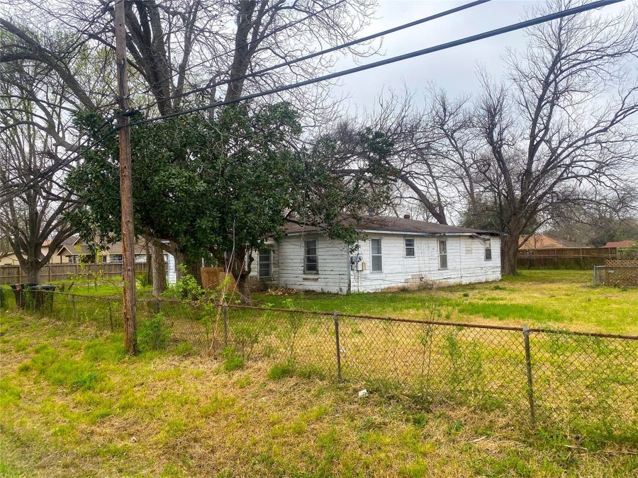 Property photo for 7525 Charlie Street, Houston, TX
