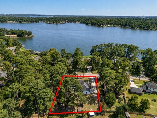 Property photo for 14131 Lakepoint Drive, Willis, TX