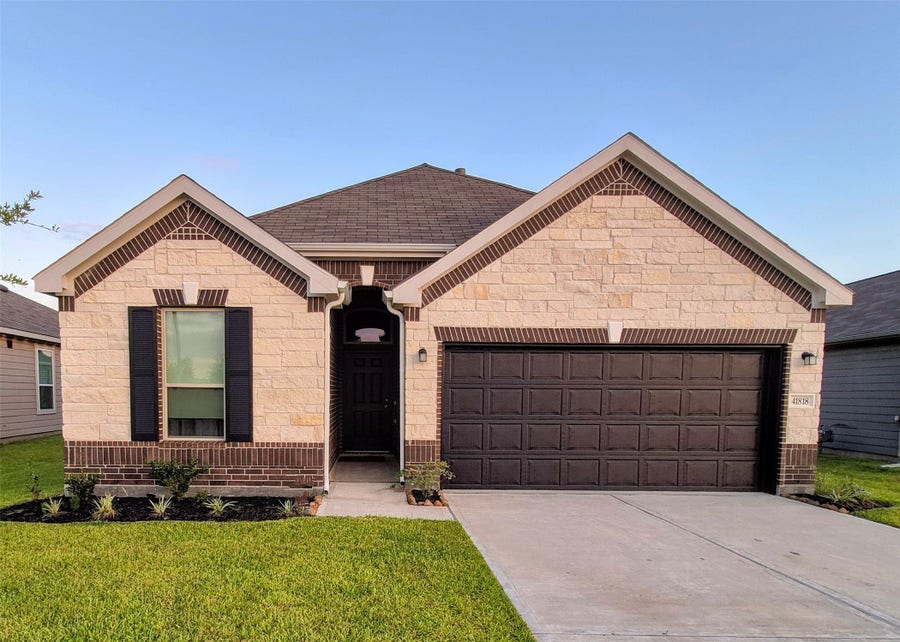 Property photo for 41818 Buckskin Basin Lane, Magnolia, TX