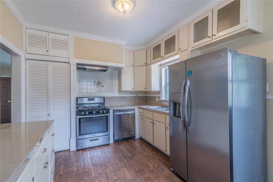 Property photo for 2233 N Macgregor Way, Houston, TX