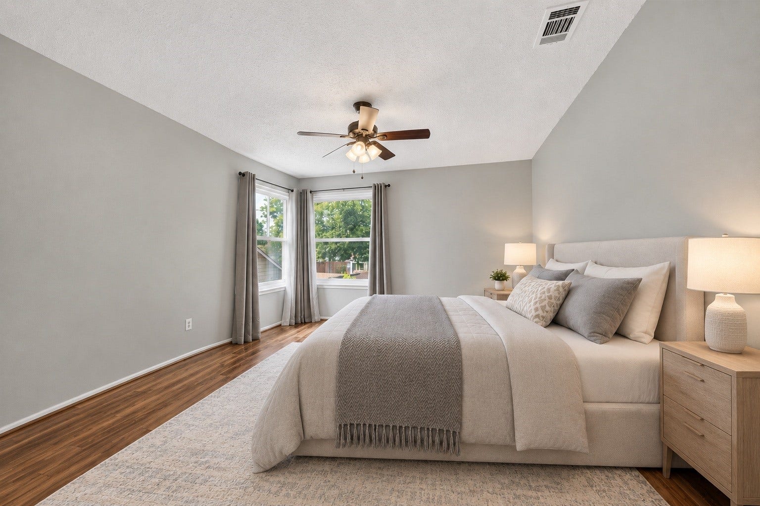 3507 Santa Rosa Lane, Sugar Land, TX 77478 4th bedroom with beautiful flooring and a quiet feel, ideal for setting up a private home office, study space, or comfortable guest quarters. (virtual staged)