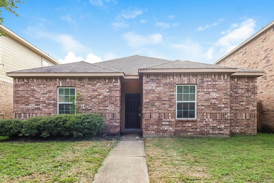 Property photo for 8119 Almera Falls Drive, Cypress, TX