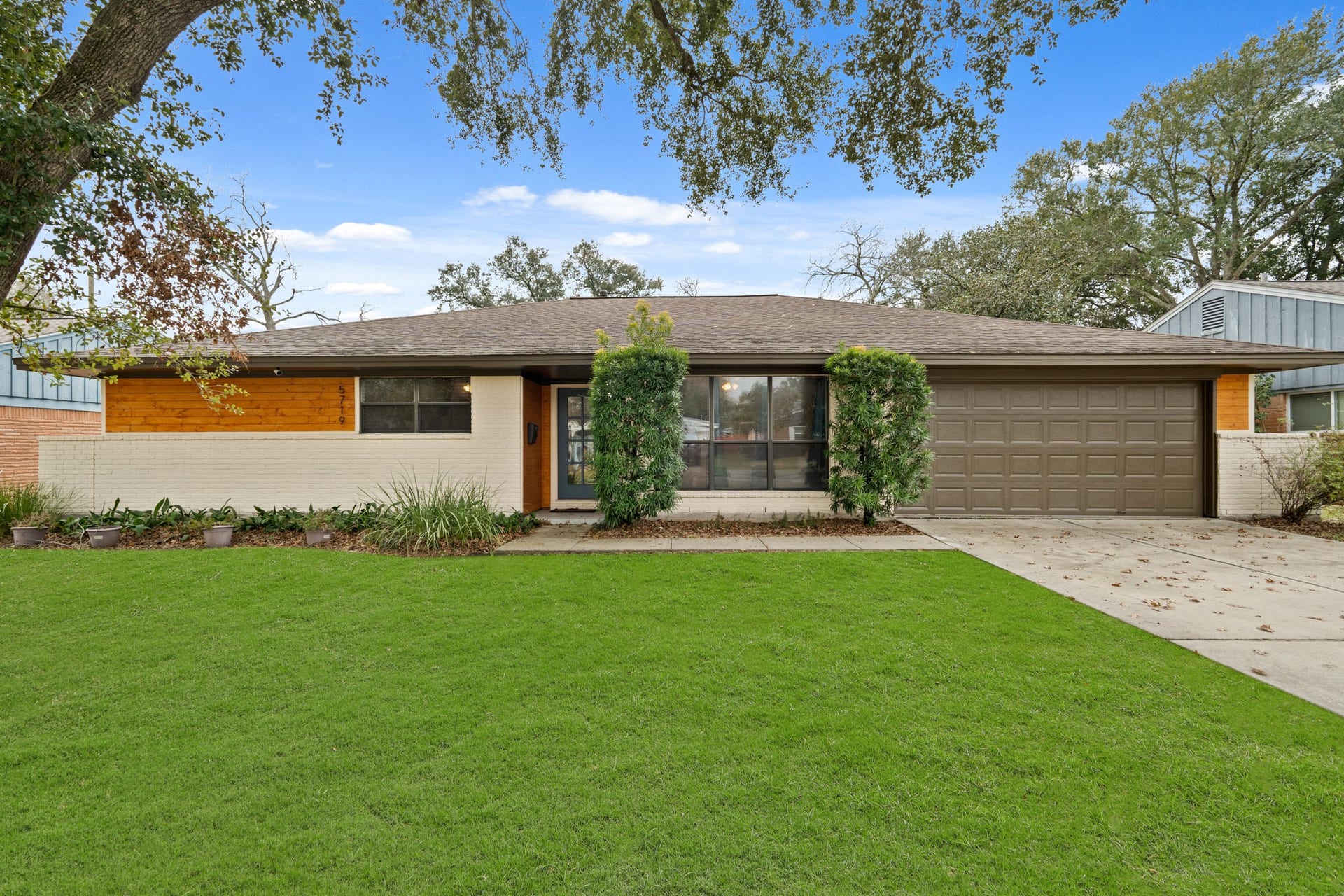 5719 Capello Drive, Houston, TX 77035 5719 Capello Drive, Houston, TX 77035