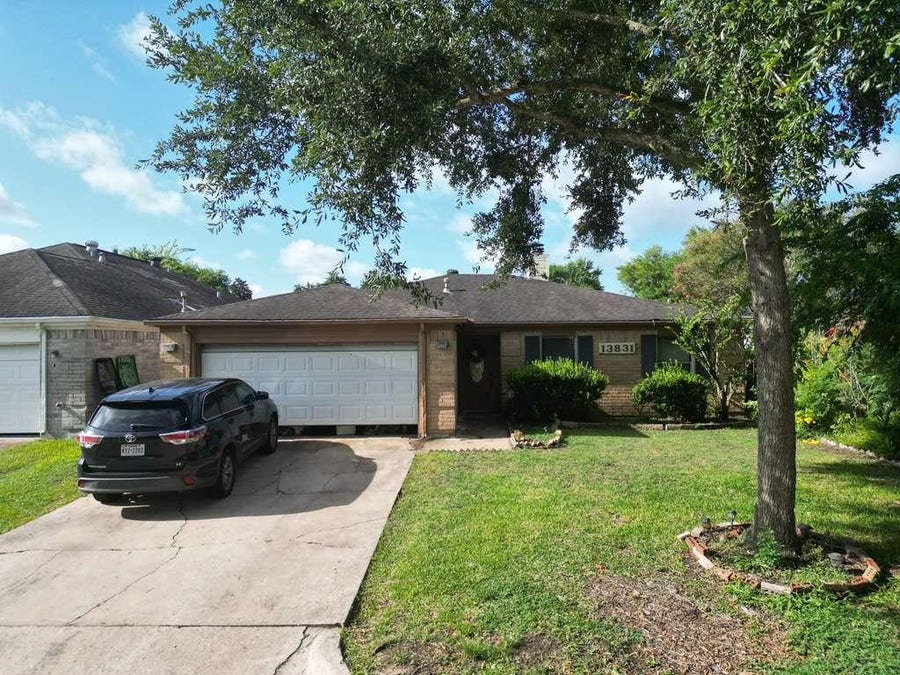 Property photo for 13831 Aspen Hollow Lane, Houston, TX