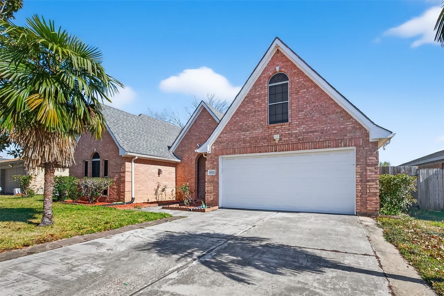 Property photo for 9927 Glenkirk Drive, Houston, TX