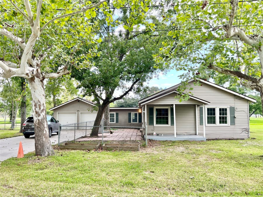 Property photo for 14414 2nd Street Street, Santa Fe, TX