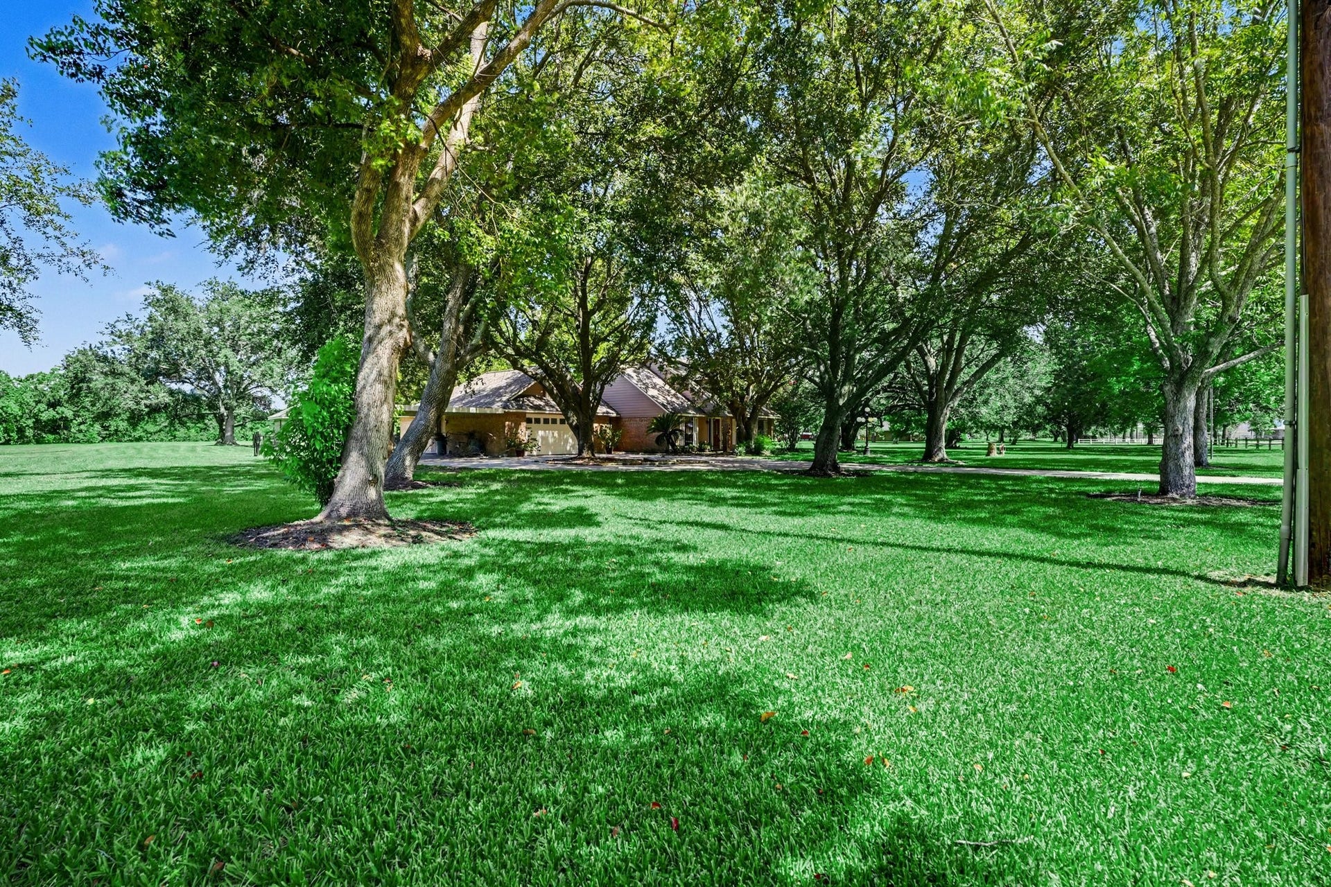 3320 Tower Road, Santa Fe, TX 77517 3320 Tower Road, Santa Fe, TX 77517