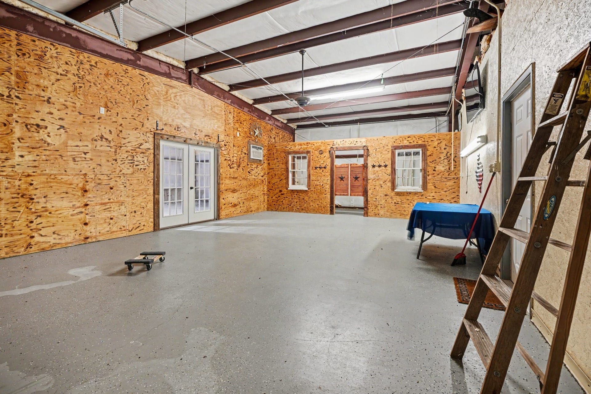 3320 Tower Road, Santa Fe, TX 77517 Flex Room with a/c and Heat