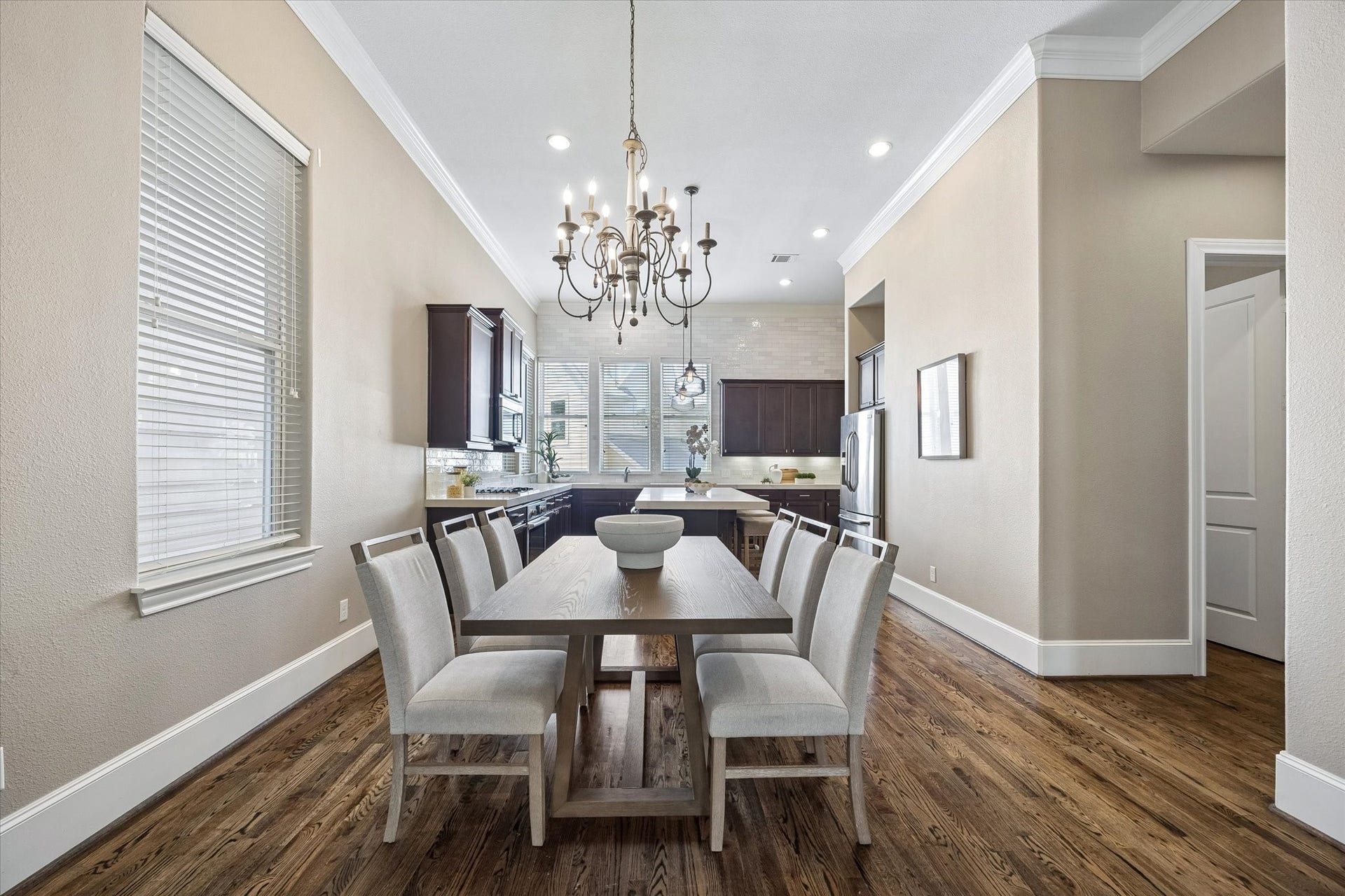 8805 Kolbe Bend Lane, Houston, TX 77080 Generously sized dining space flows seamlessly into the kitchen and living room, ideal for everyday living and entertaining.