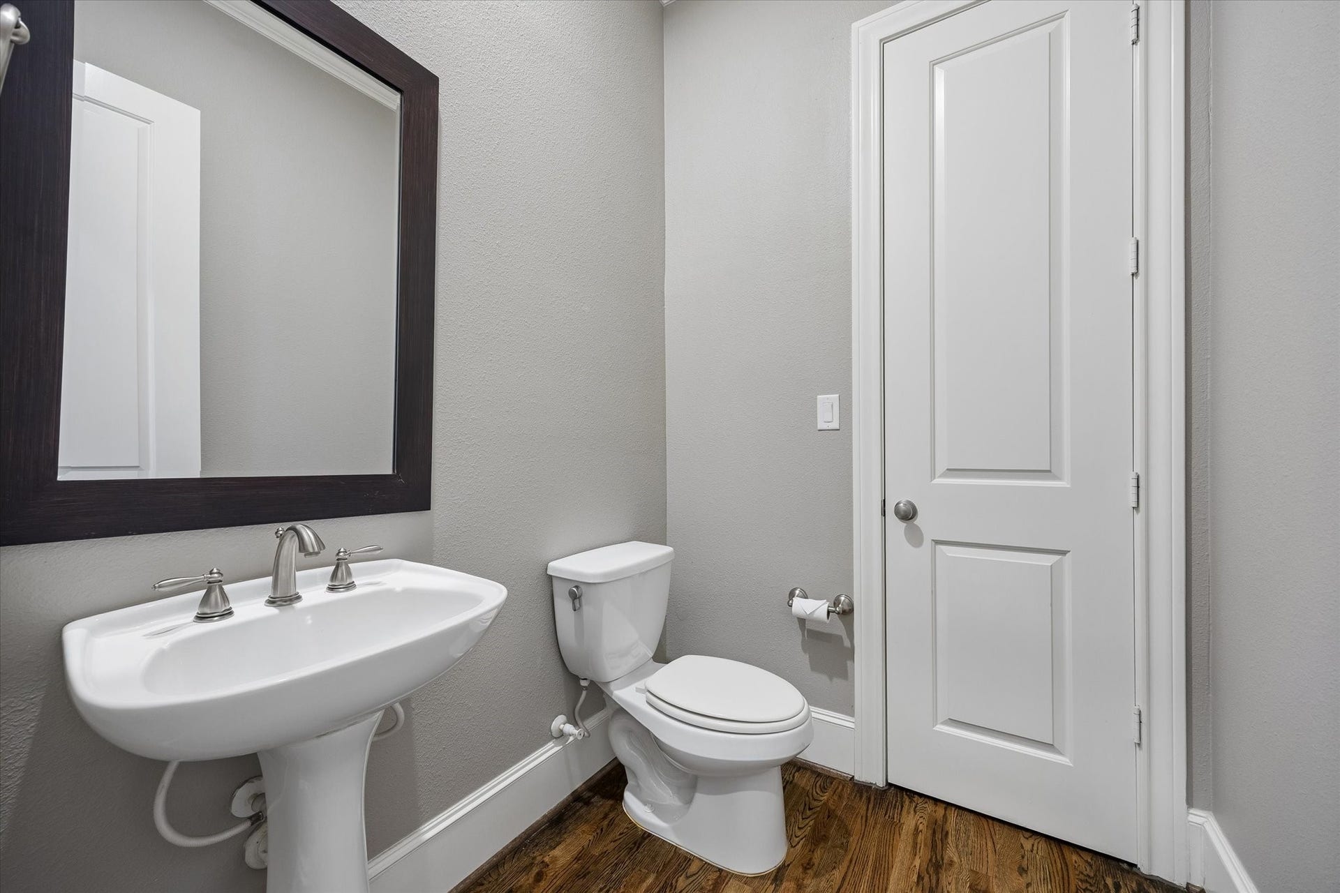 8805 Kolbe Bend Lane, Houston, TX 77080 Half bath on the second floor.
