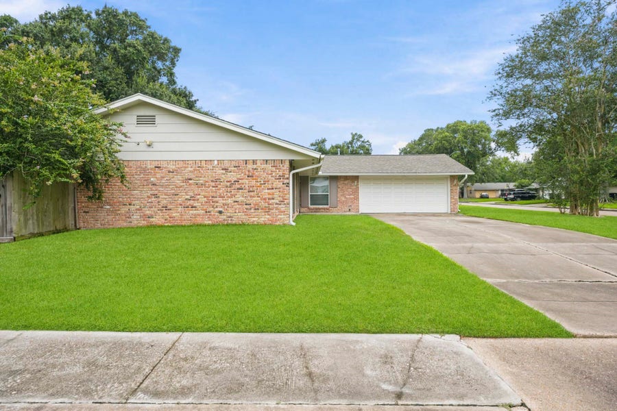 Property photo for 1930 Redway Lane, Houston, TX