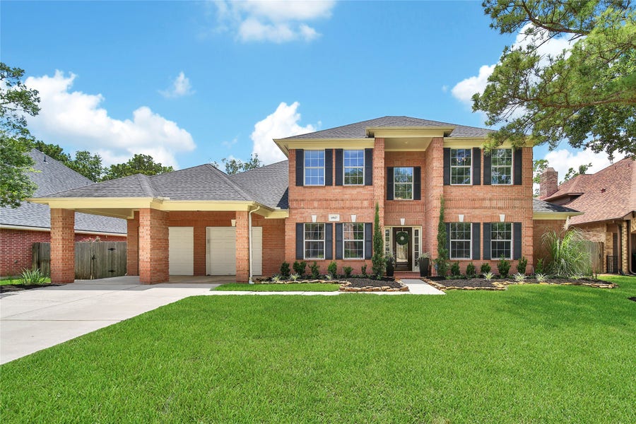 Property photo for 15927 Lake Loop Drive, Cypress, TX