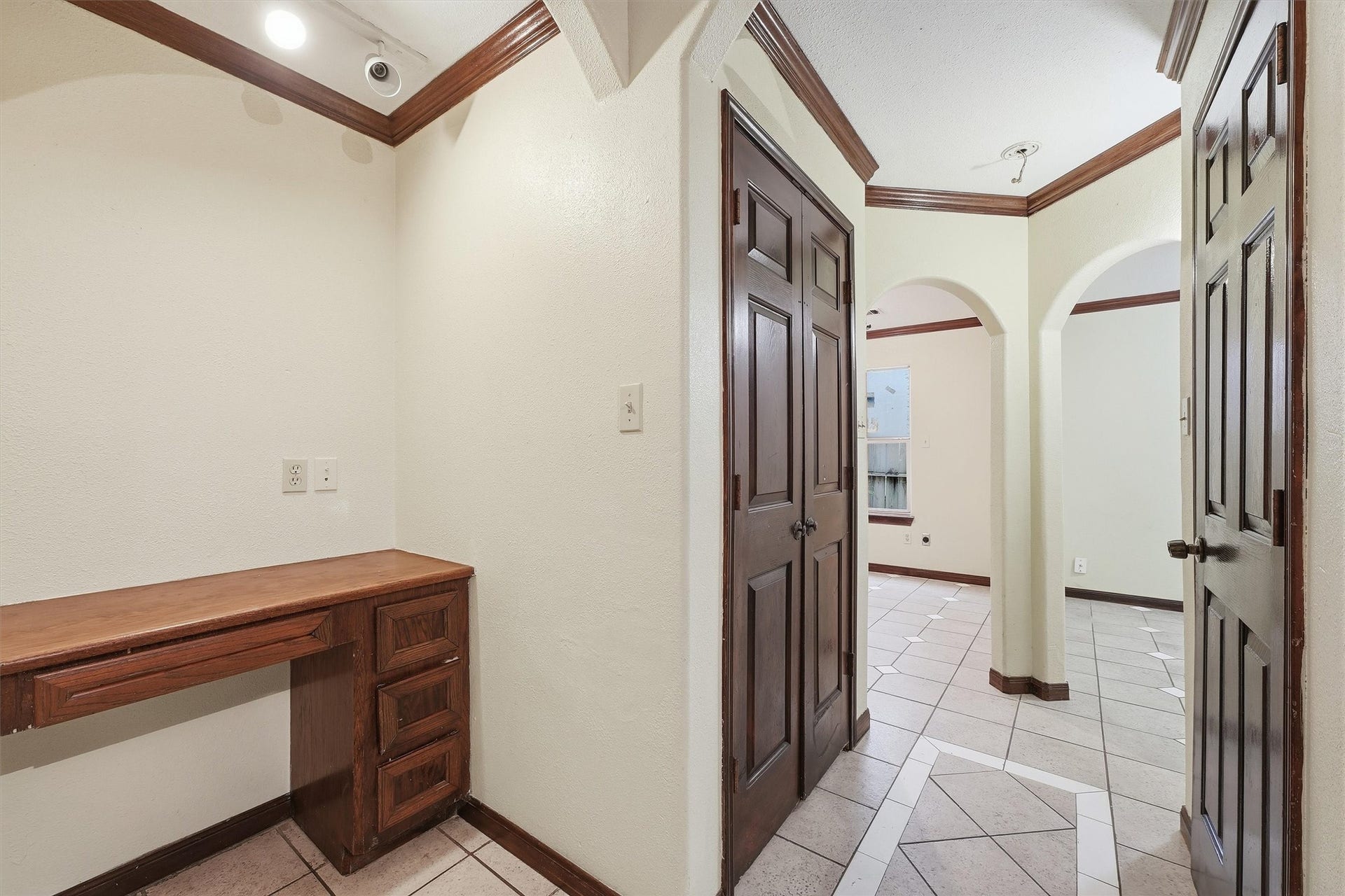 5709 Sherman Street, Houston, TX 77011 5709 Sherman Street, Houston, TX 77011