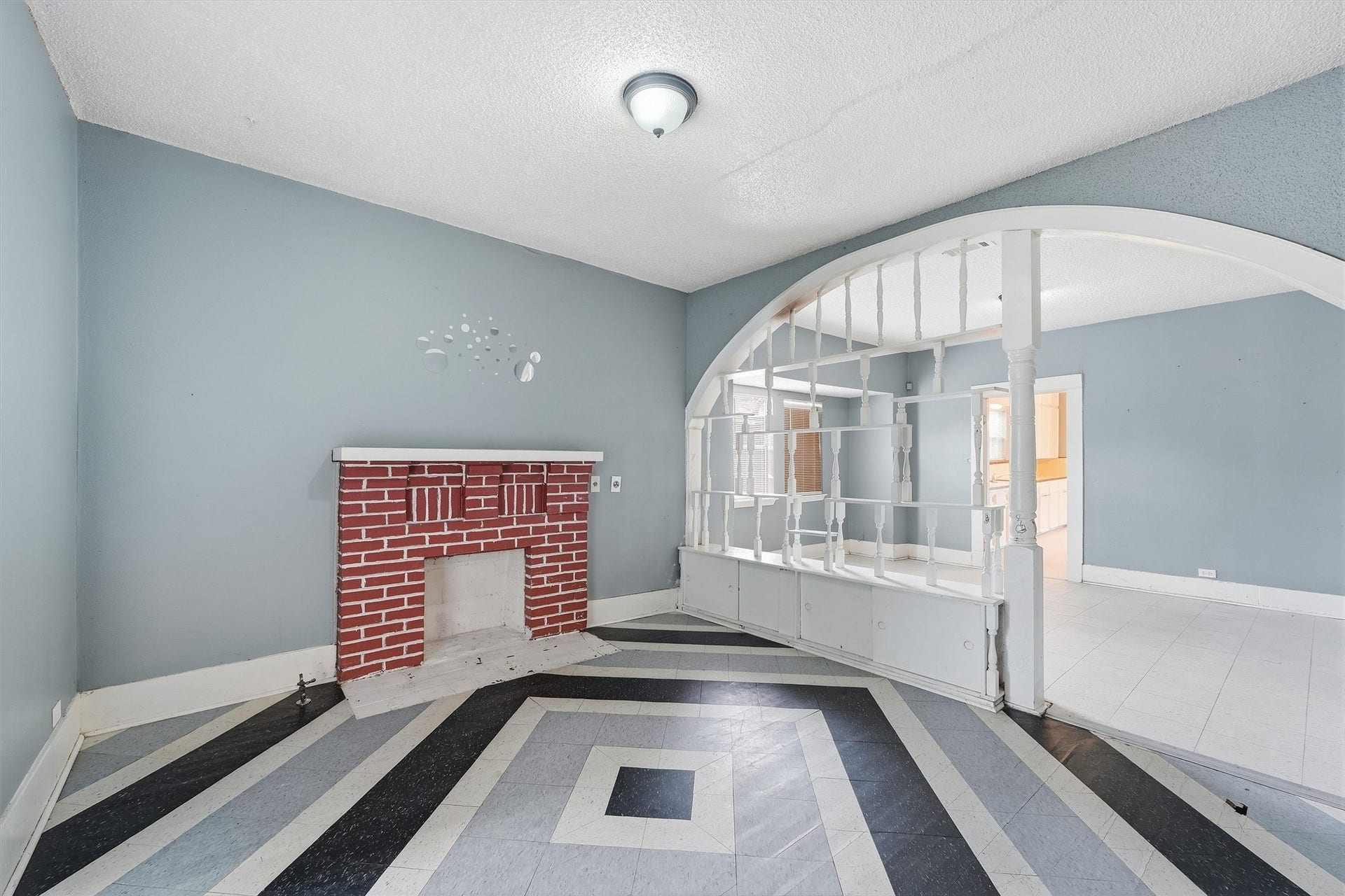 5709 Sherman Street, Houston, TX 77011 5709 Sherman Street, Houston, TX 77011
