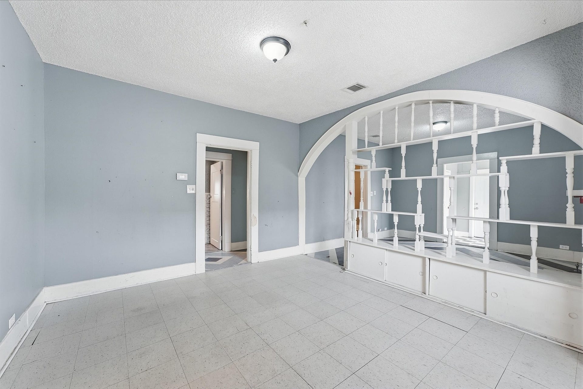 5709 Sherman Street, Houston, TX 77011 5709 Sherman Street, Houston, TX 77011