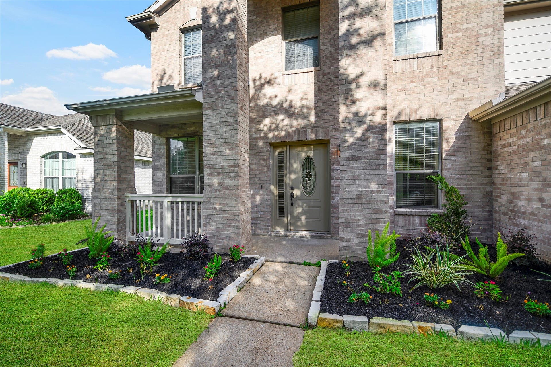 5227 Meadow Canyon Drive, Sugar Land, TX 77479