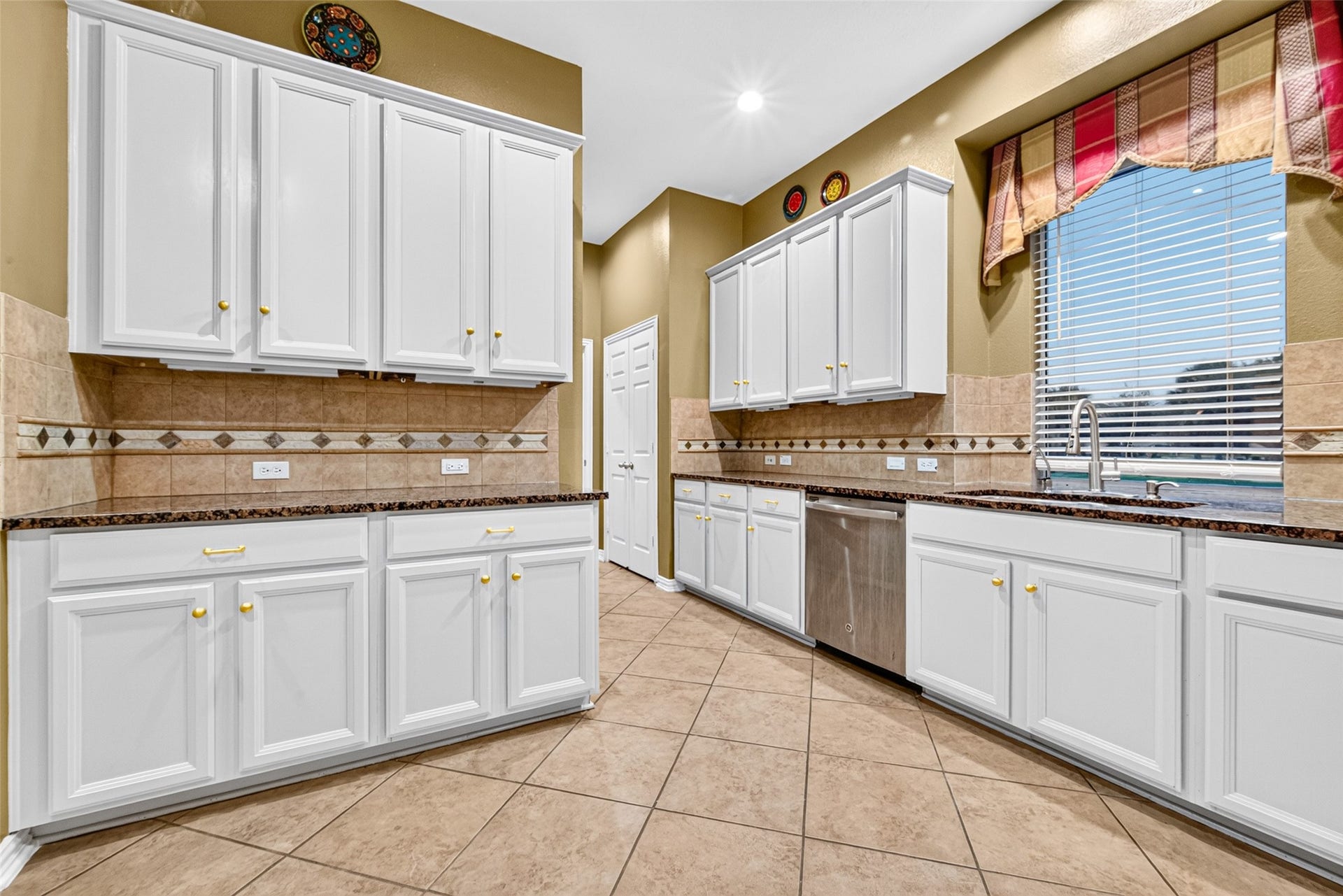 14242 Ashmore Reef Court, Sugar Land, TX 77498 14242 Ashmore Reef Court, Sugar Land, TX 77498