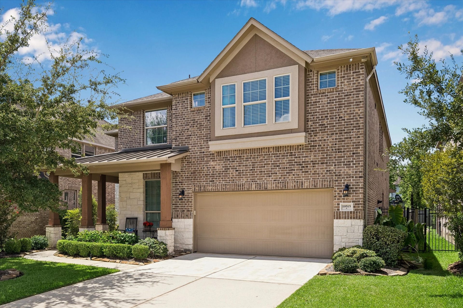 19515 Juniper Breeze Lane, Spring, TX 77379 Welcome to East Lake at Gleannloch Farms where you will find a spacious 4 bed, 3 bath home plus an office, game room and a media room!