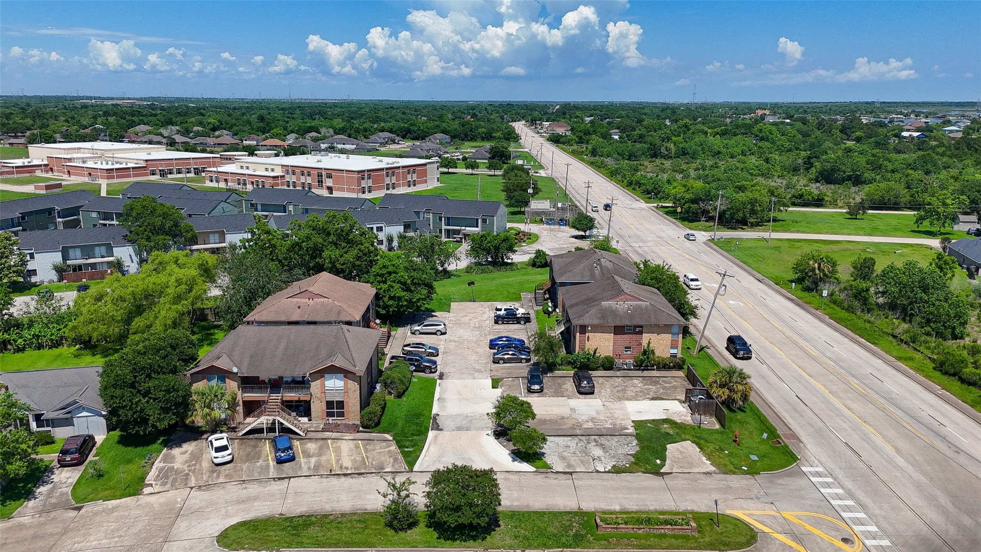 4021 Briar Hollow Drive, Dickinson, TX 77539 4021 Briar Hollow Drive, Dickinson, TX 77539