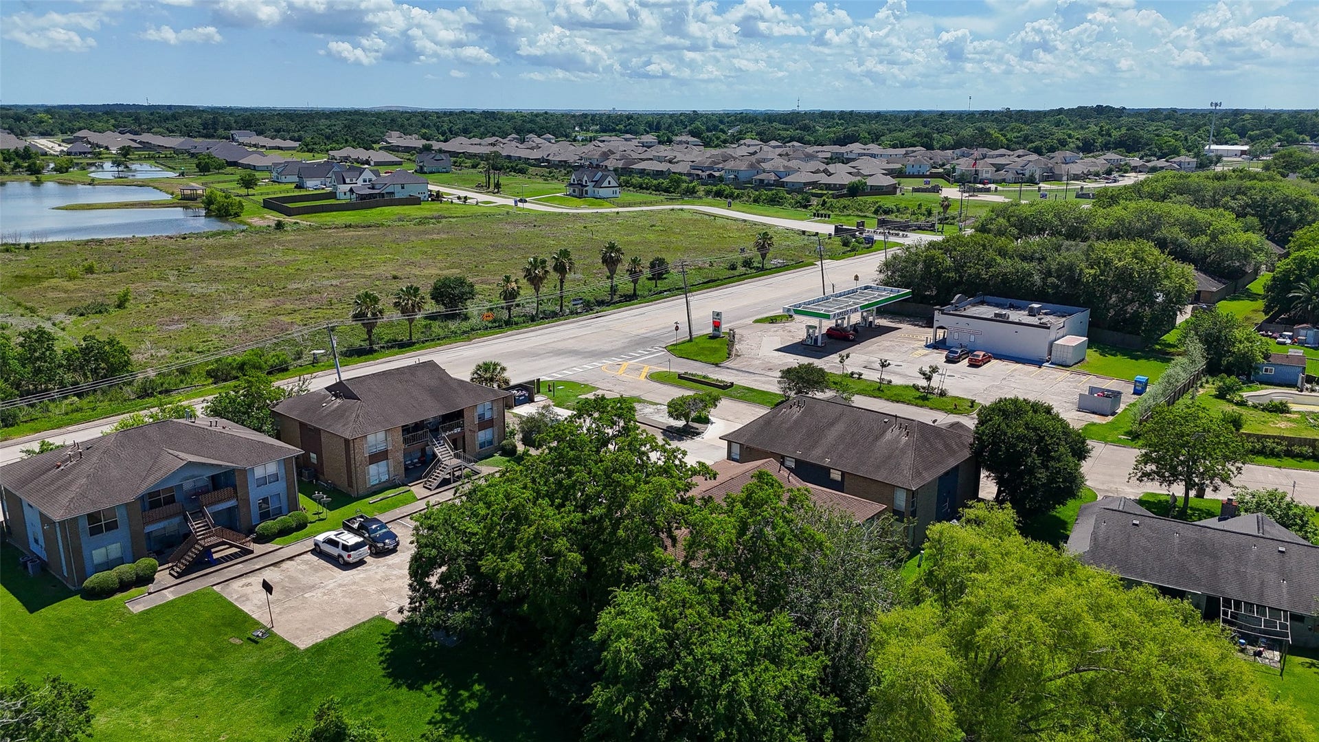 4021 Briar Hollow Drive, Dickinson, TX 77539 4021 Briar Hollow Drive, Dickinson, TX 77539