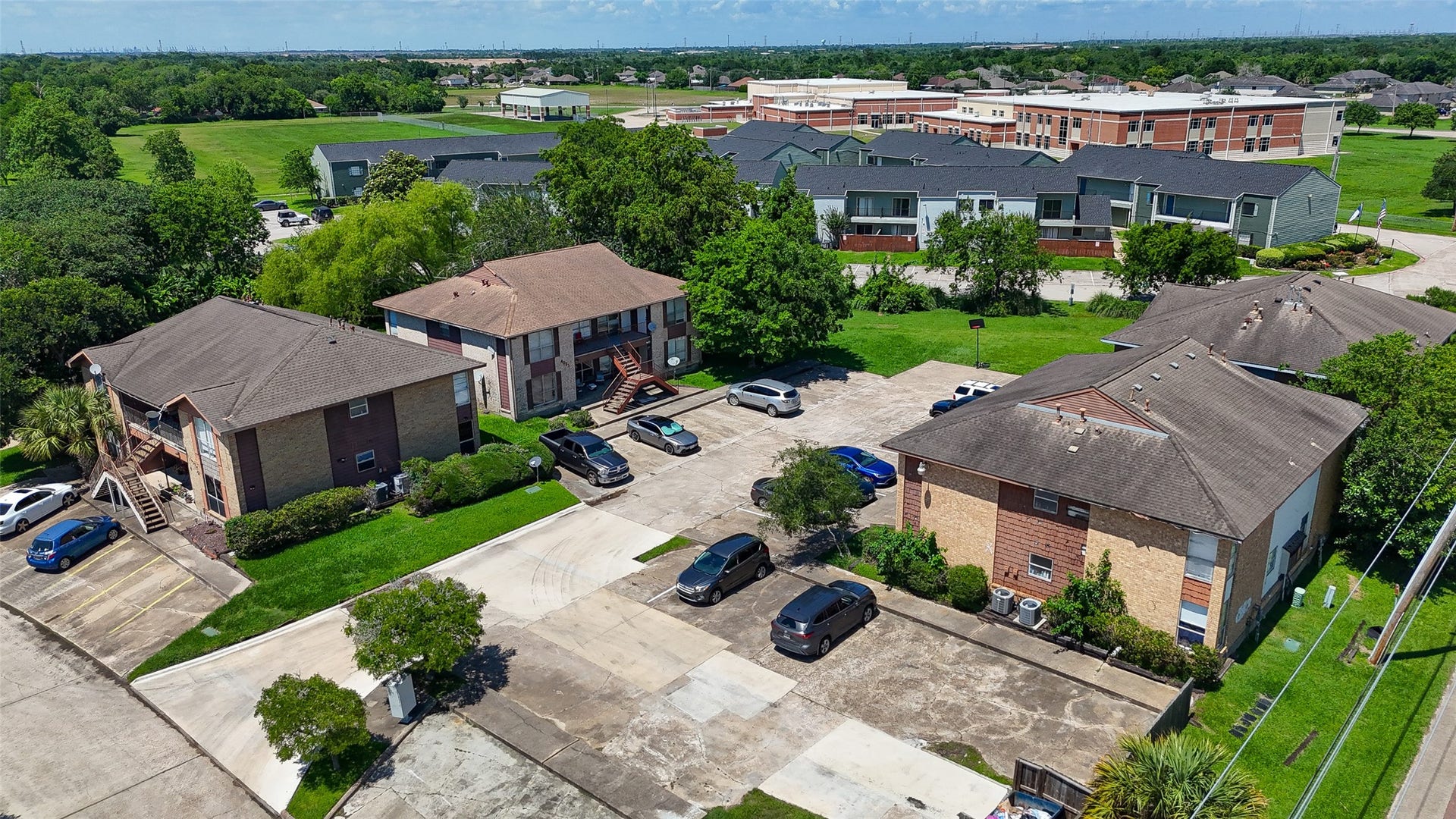 4021 Briar Hollow Drive, Dickinson, TX 77539 4021 Briar Hollow Drive, Dickinson, TX 77539