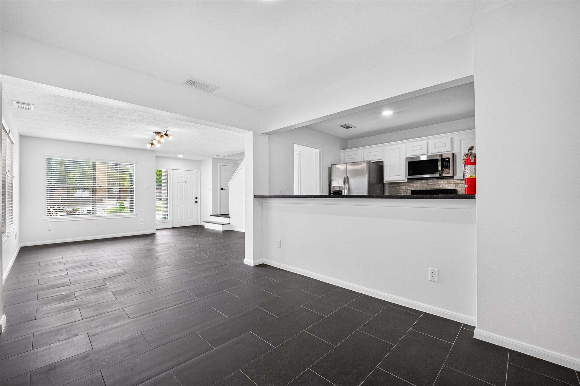 1214 Cleveland Street, Houston, TX 77019