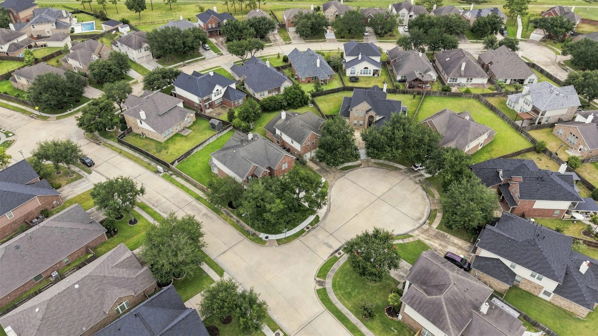 13107 Silhouette Bay Court, Pearland, TX 77584 13107 Silhouette Bay Court, Pearland, TX 77584