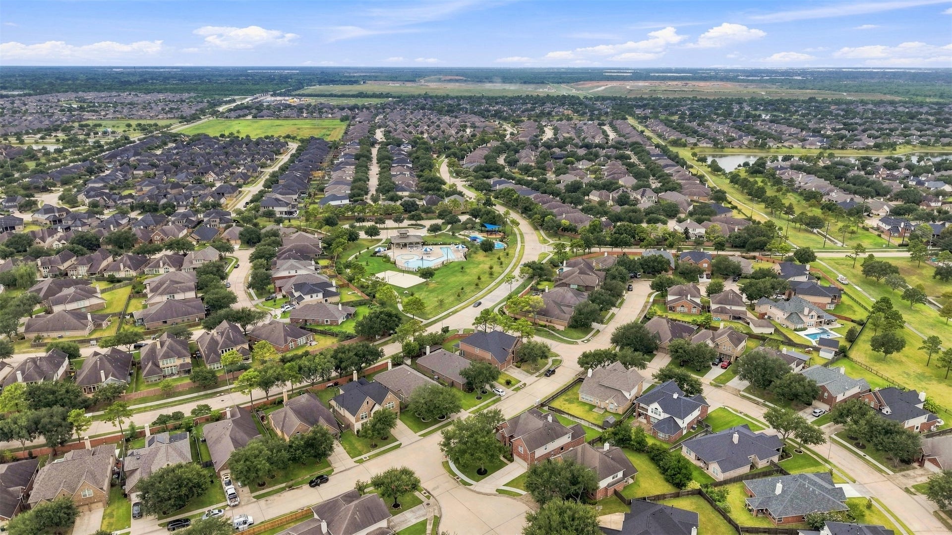 13107 Silhouette Bay Court, Pearland, TX 77584 13107 Silhouette Bay Court, Pearland, TX 77584