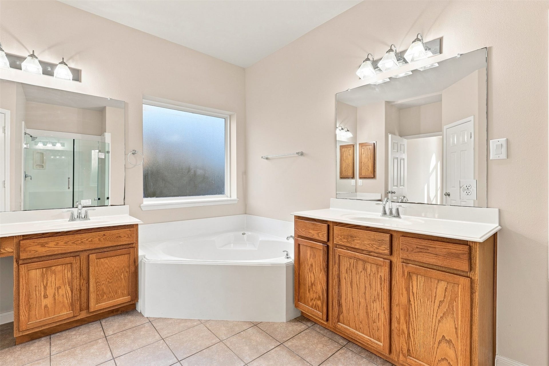 13107 Silhouette Bay Court, Pearland, TX 77584 13107 Silhouette Bay Court, Pearland, TX 77584