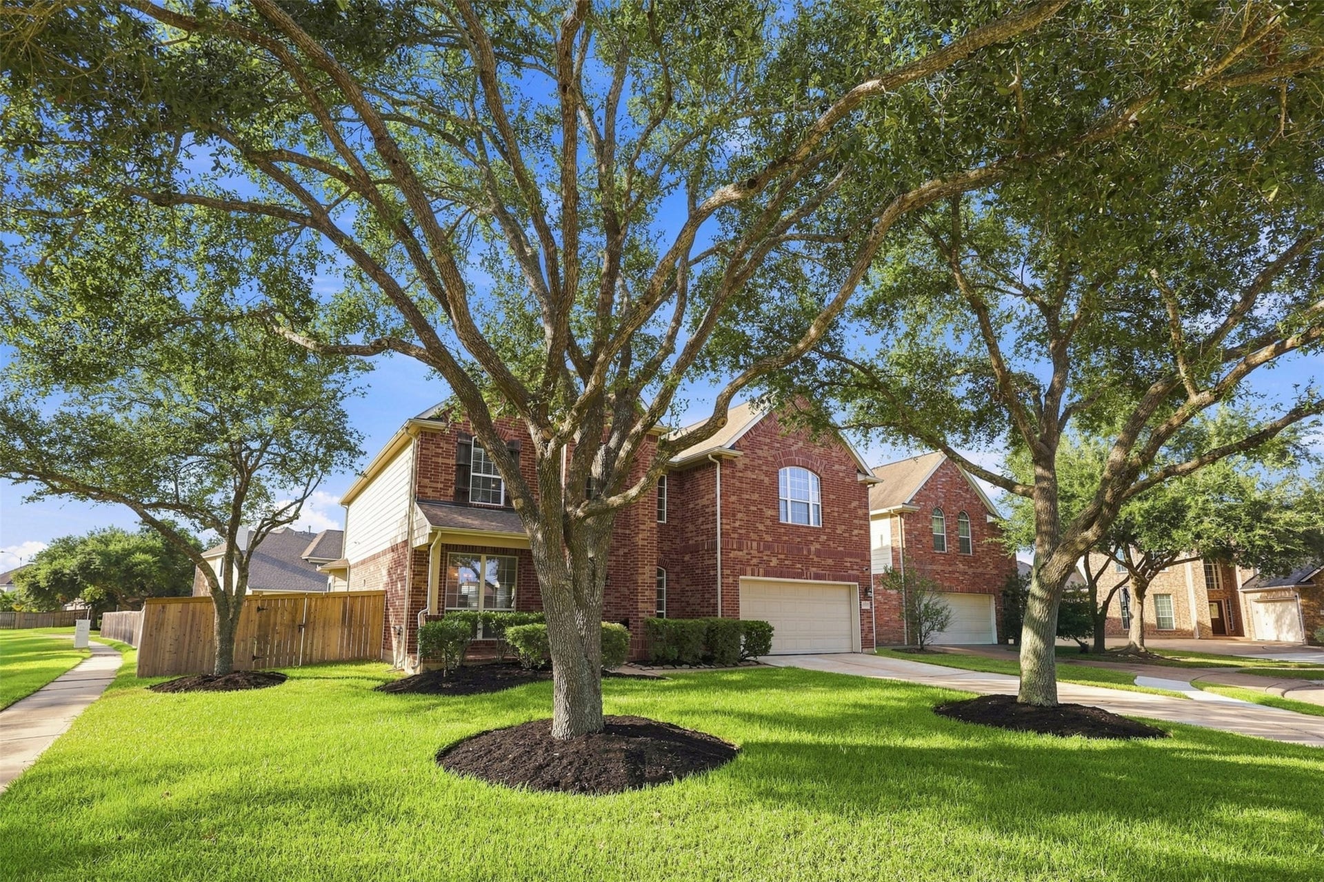 13107 Silhouette Bay Court, Pearland, TX 77584 13107 Silhouette Bay Court, Pearland, TX 77584