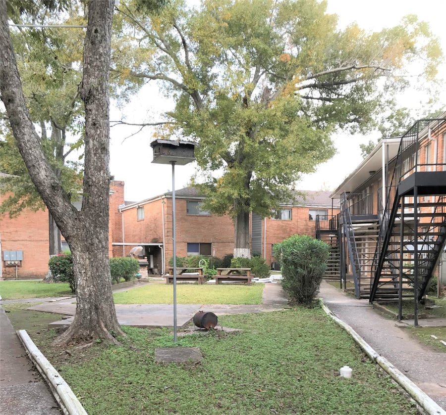 Property photo for 3003 Broadway St Street, #8, Houston, TX