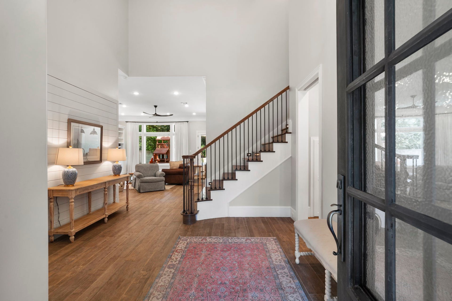 706 Oyster Creek Drive, Sugar Land, TX 77478 Crisp, clean, and freshly painted interiors.