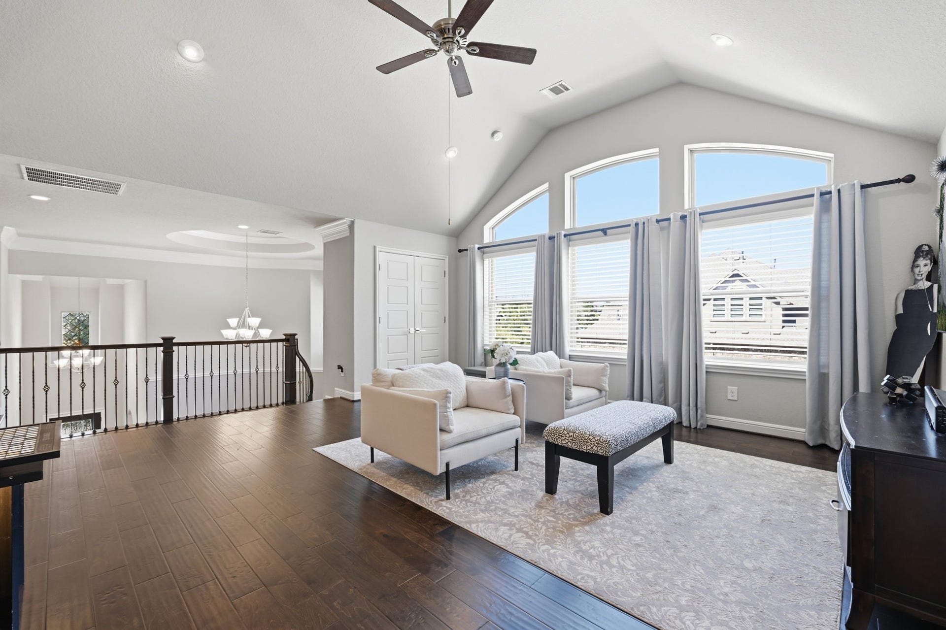4043 Woodland Meadow Drive, Spring, TX 77386 Bright and open game room.