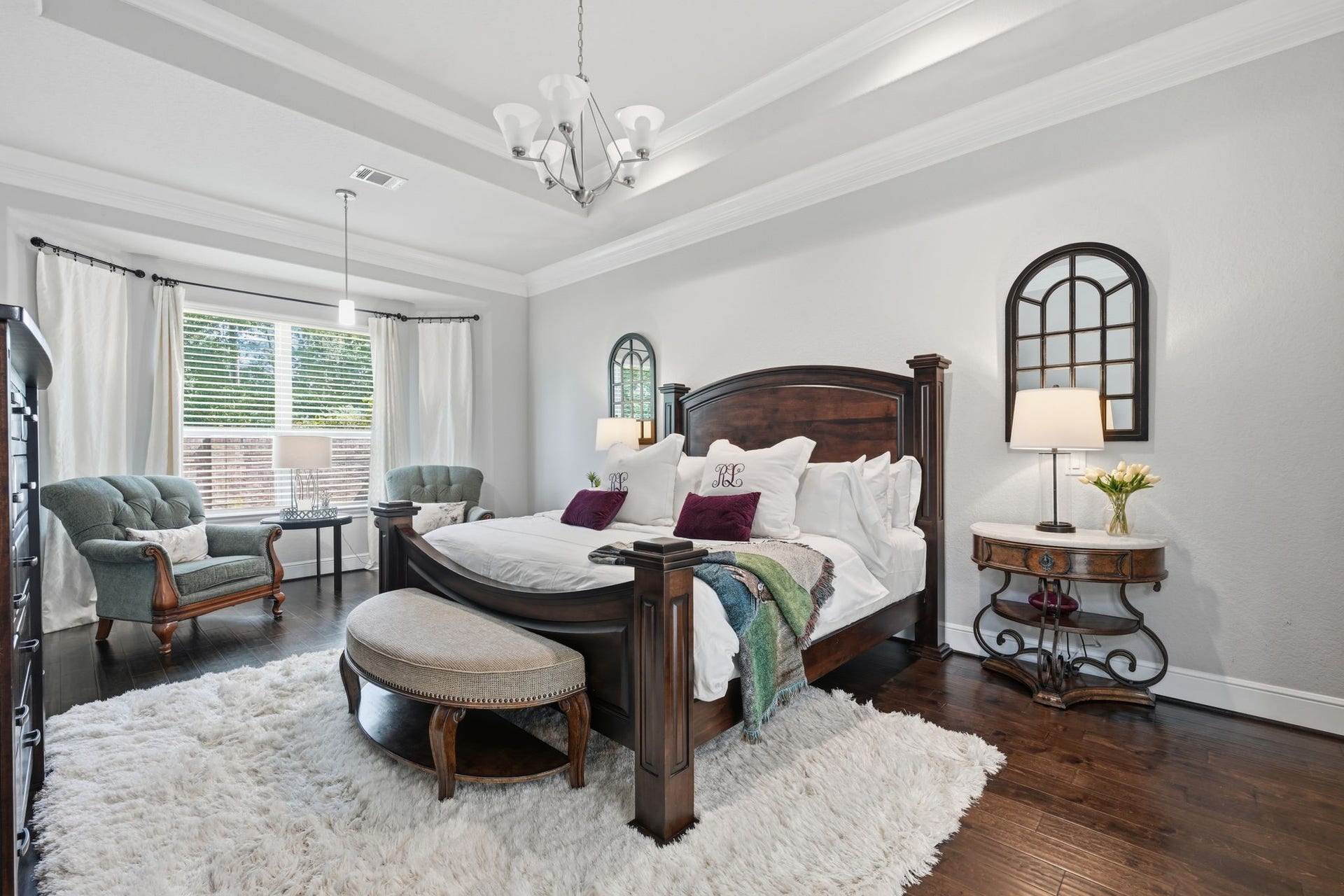 4043 Woodland Meadow Drive, Spring, TX 77386 Primary bedroom features a trey ceiling and sitting area.
