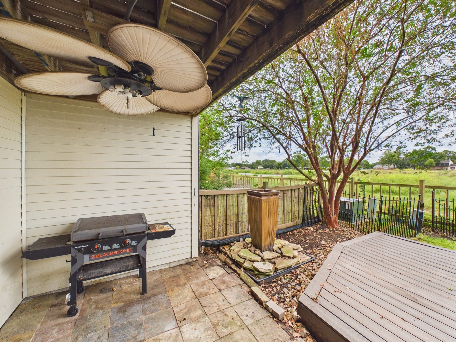 15938 Seahorse Drive, #275, Houston, TX 77062 Covered Patio in the Rear