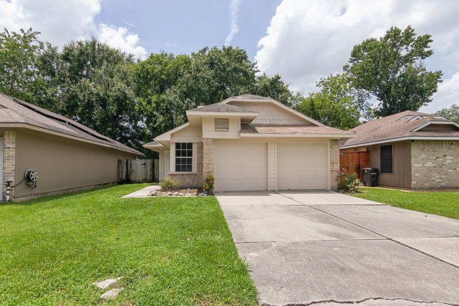 Property photo for 23511 Tree House Lane, Spring, TX