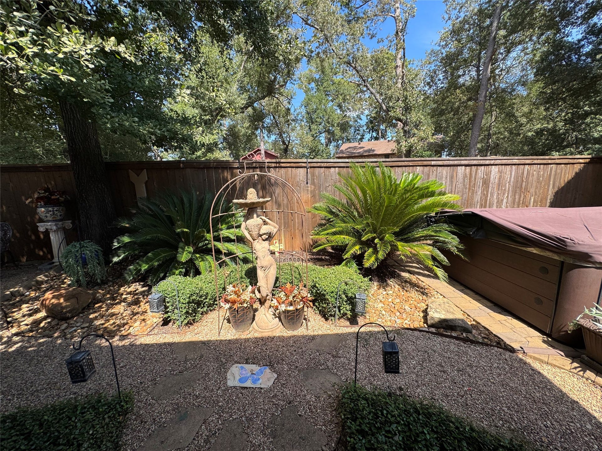 4910 Woodbury Mill Drive, Spring, TX 77389 Back yard is beautifully decorated