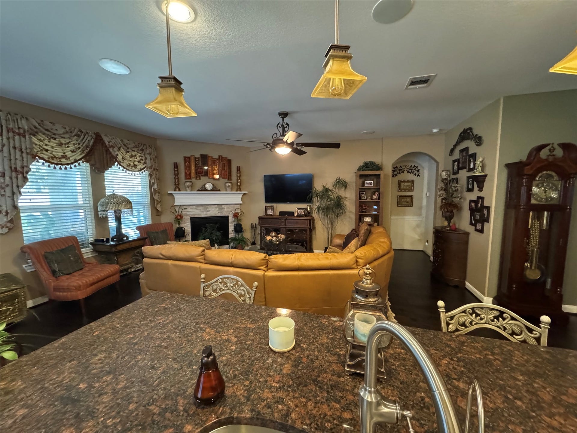 4910 Woodbury Mill Drive, Spring, TX 77389 The den from yet another angle