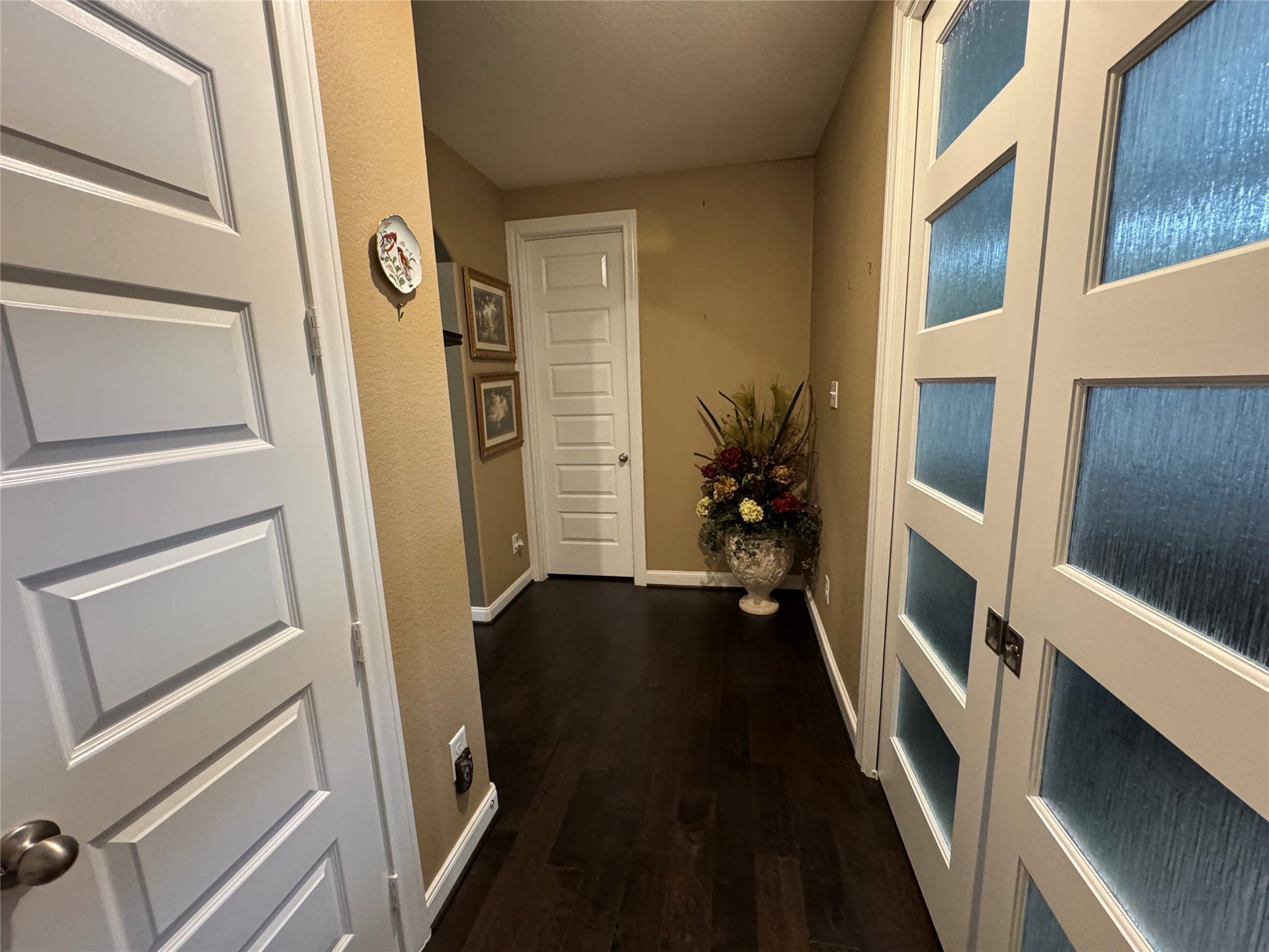 4910 Woodbury Mill Drive, Spring, TX 77389 Large area outside study and half bath