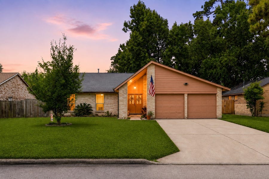 Property photo for 17411 Huntersglen Circle, Humble, TX