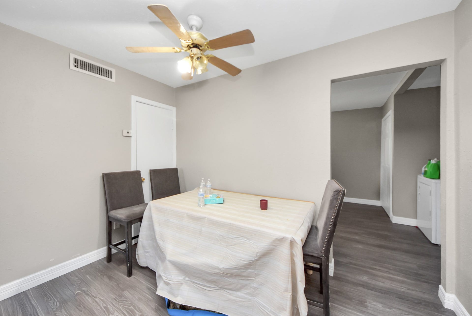 817 Church Street, Crosby, TX 77532 unit 1 dining