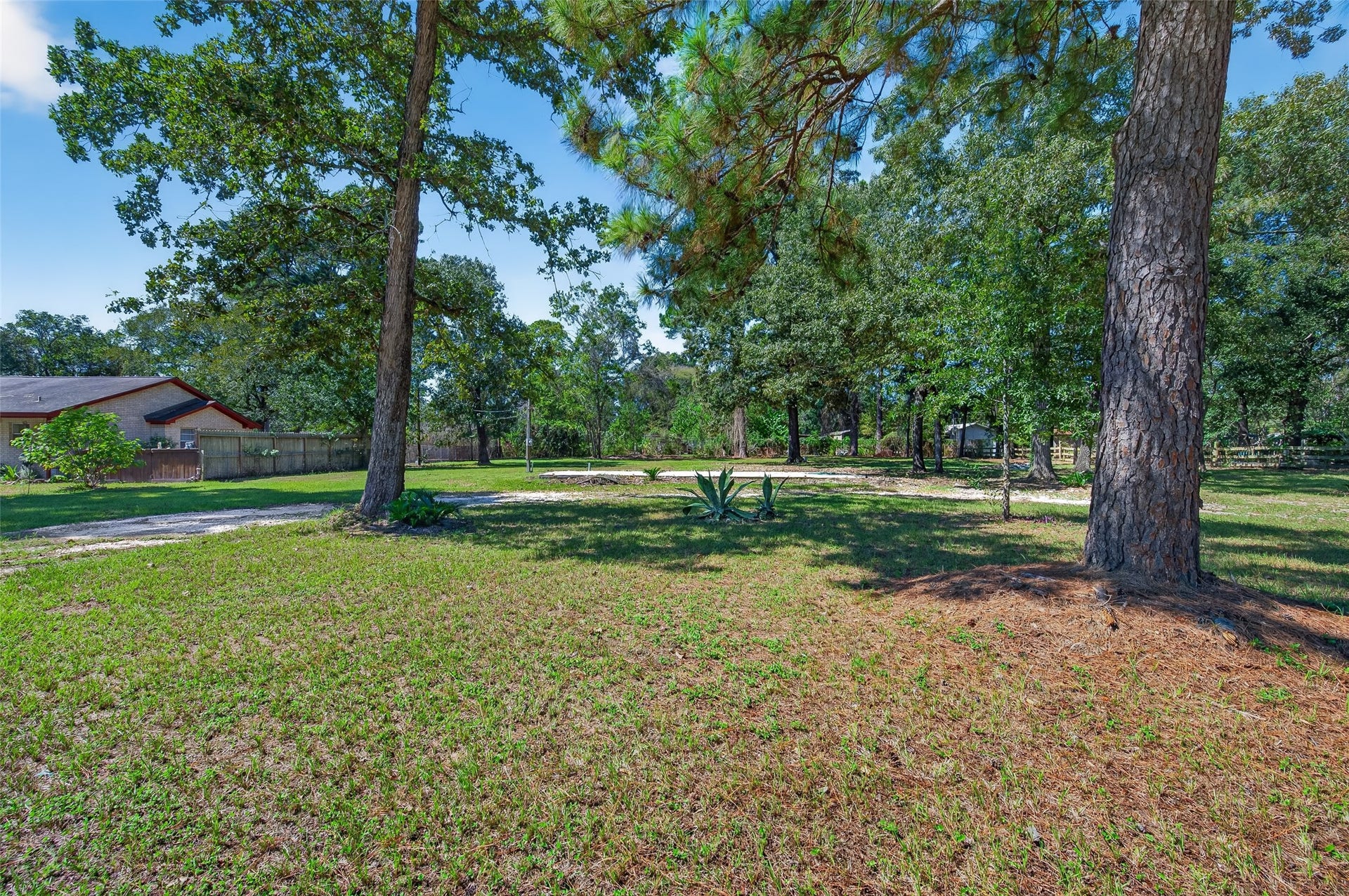 30803 Klein Drive, Magnolia, TX 77355 30803 Klein Drive, Magnolia, TX 77355