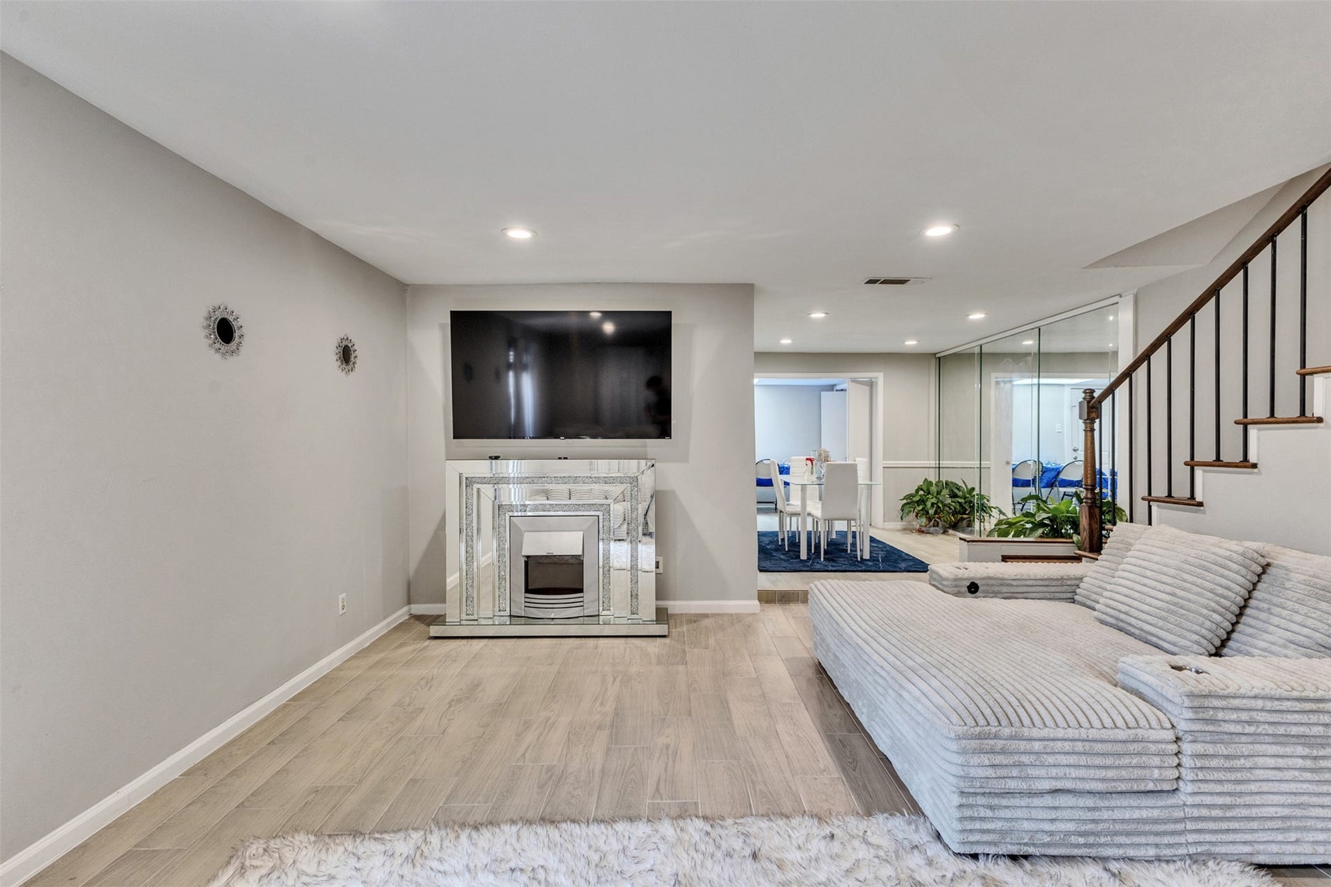 2513 MARILEE LANE, Houston, TX 77057
