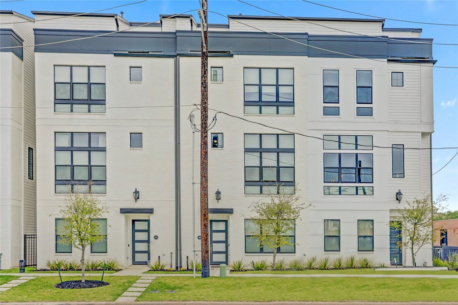Property photo for 1104 Ennis Street, Houston, TX