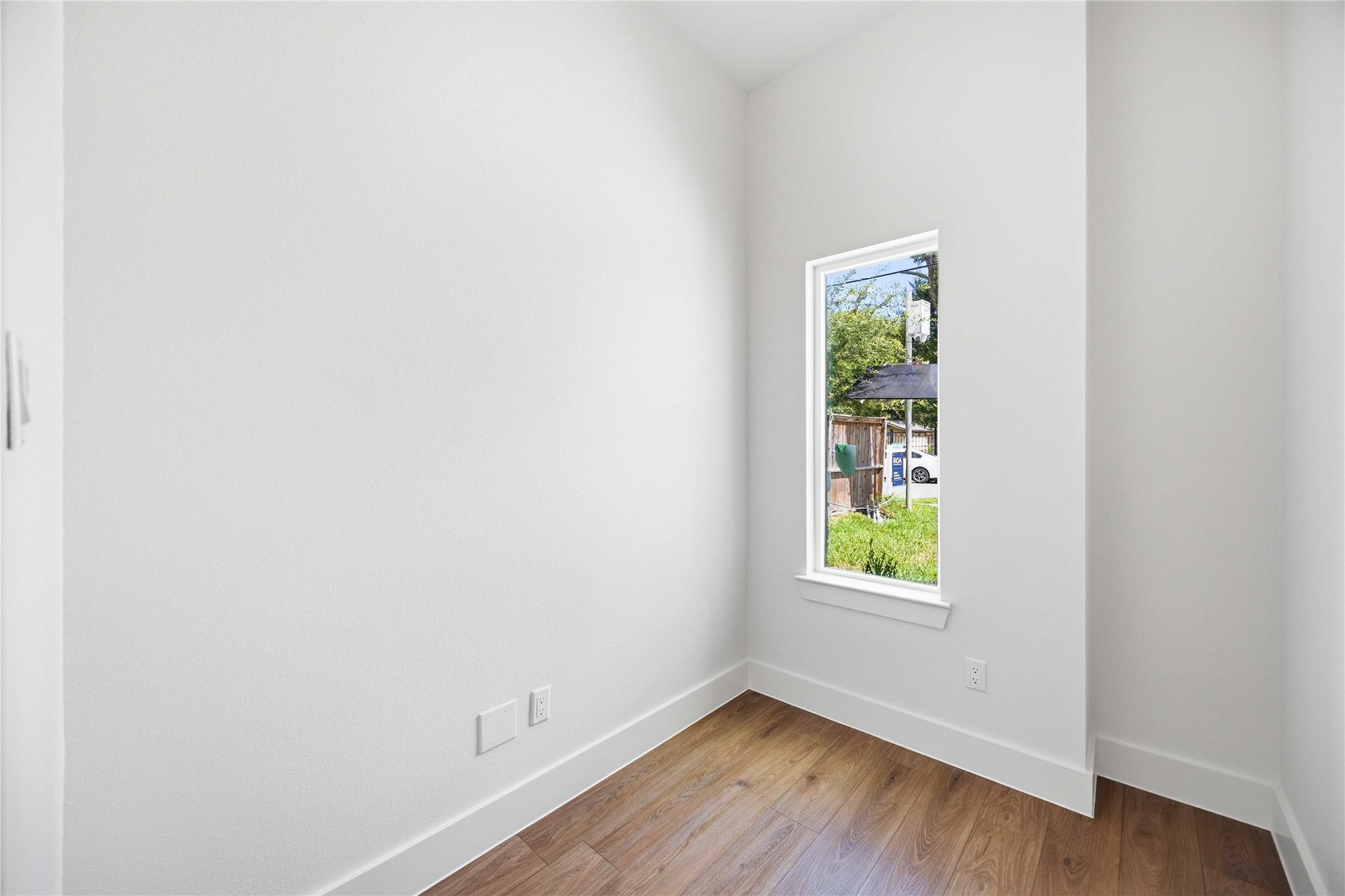 5302 San Juan Street, #A/B, Houston, TX 77020 5302 San Juan Street, #A/B, Houston, TX 77020
