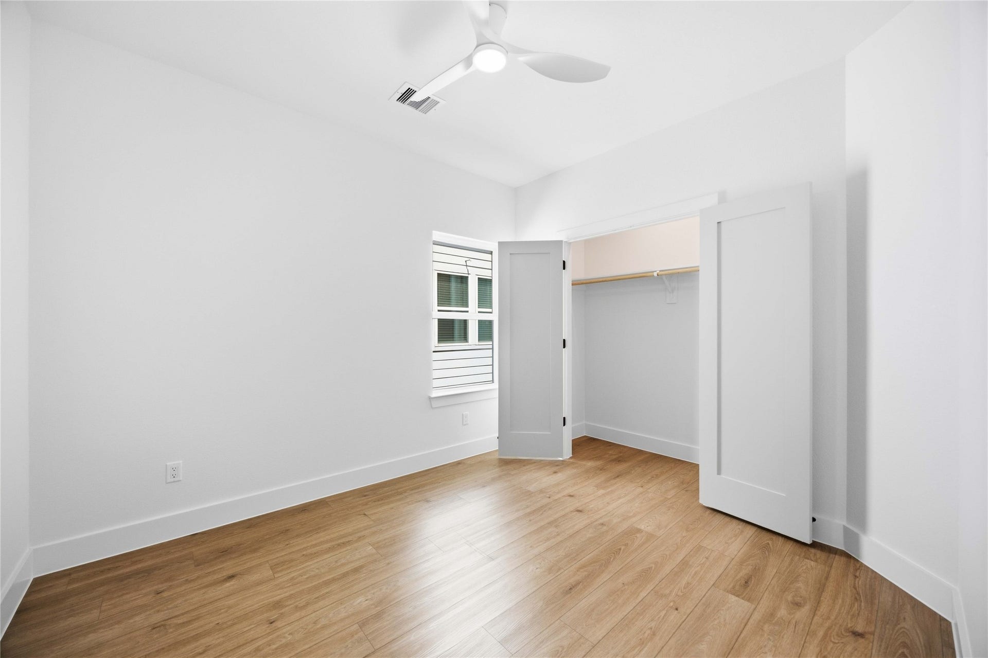 5302 San Juan Street, #A/B, Houston, TX 77020 5302 San Juan Street, #A/B, Houston, TX 77020
