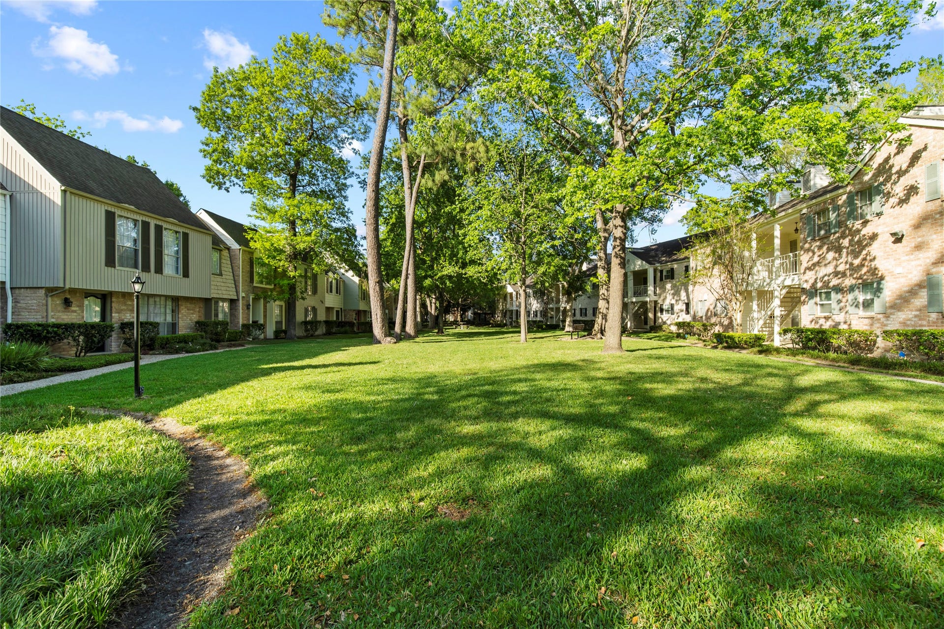 13010 Trail Hollow Drive, #3010, Houston, TX 77079